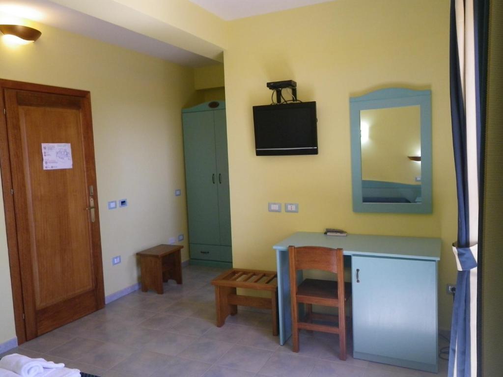 Hotel Costa Antiga SantʼAnna Arresi Chambre photo